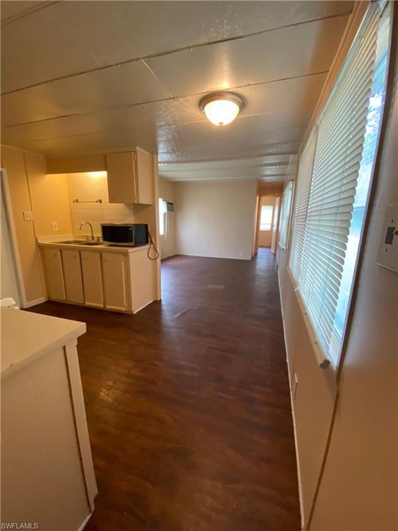 SUNCOAST ESTATES UNREC - Residential Lease
