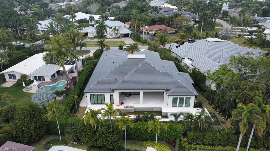 MOORINGS - Residential