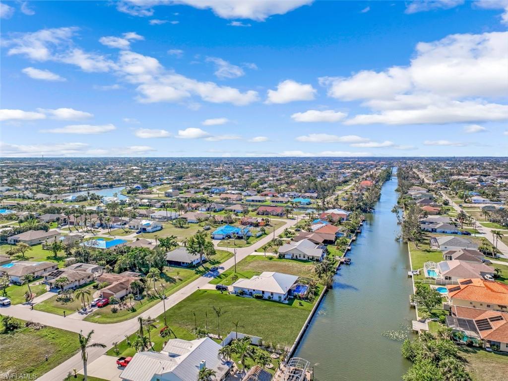 CAPE CORAL - Land