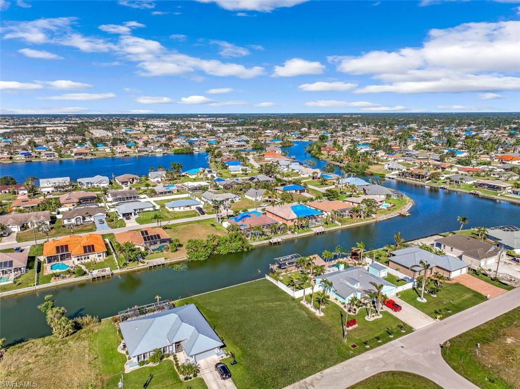 CAPE CORAL - Land