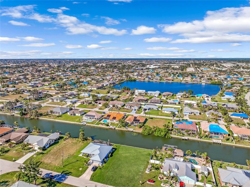 CAPE CORAL - Land