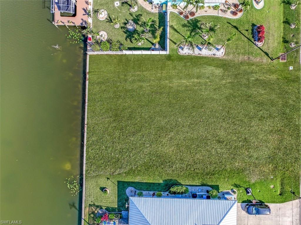CAPE CORAL - Land