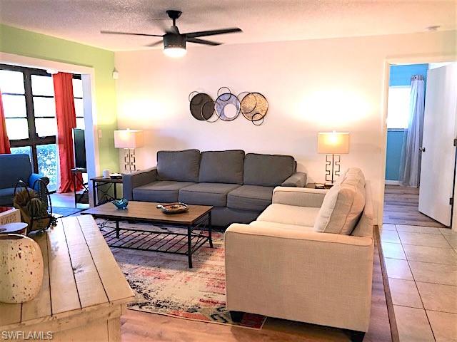 SUMMERLIN WOODS - Residential