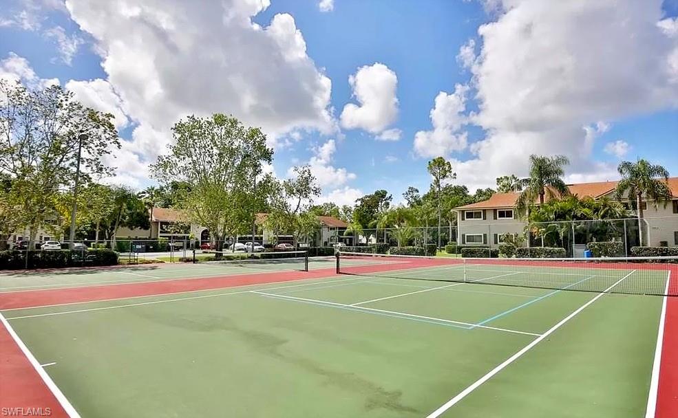 SUMMERLIN WOODS - Residential