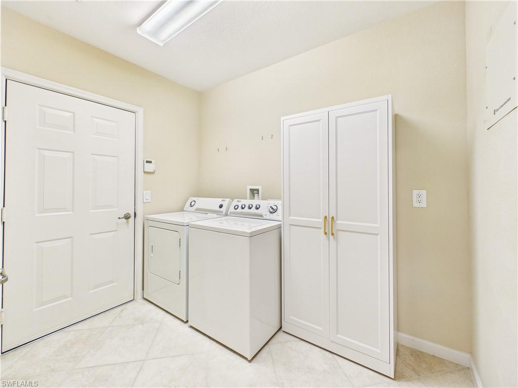 SOMERSET - Residential
