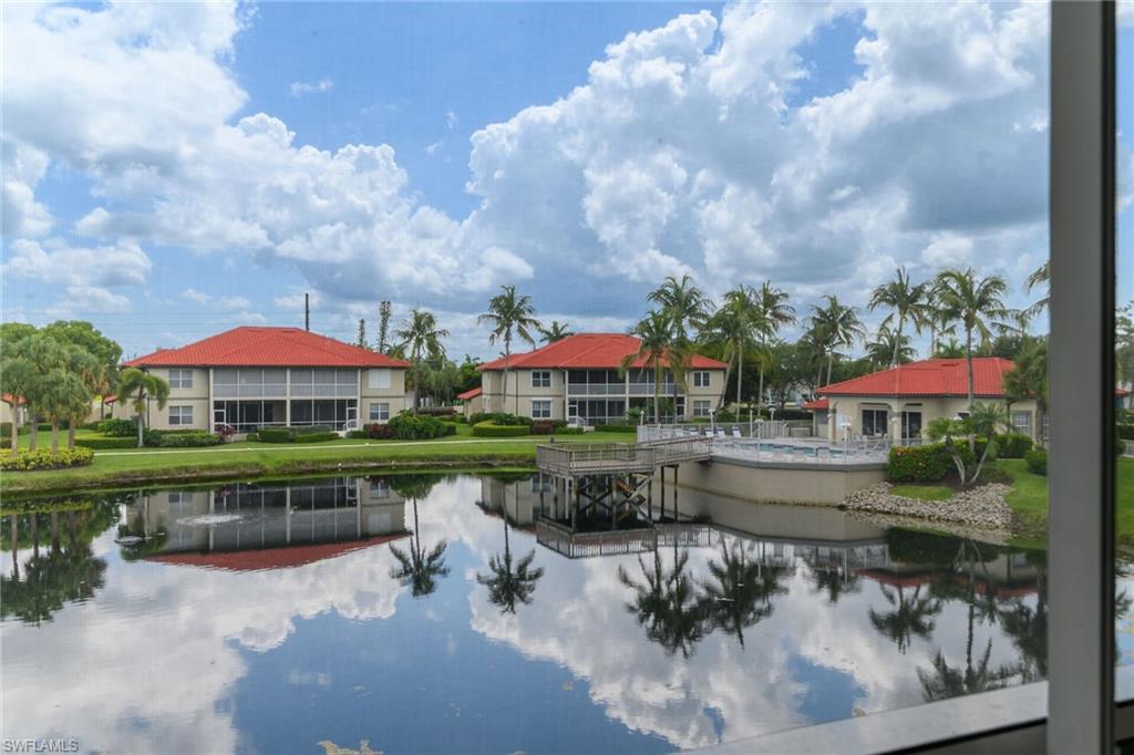 VILLAS AT WATERSIDE - Residential