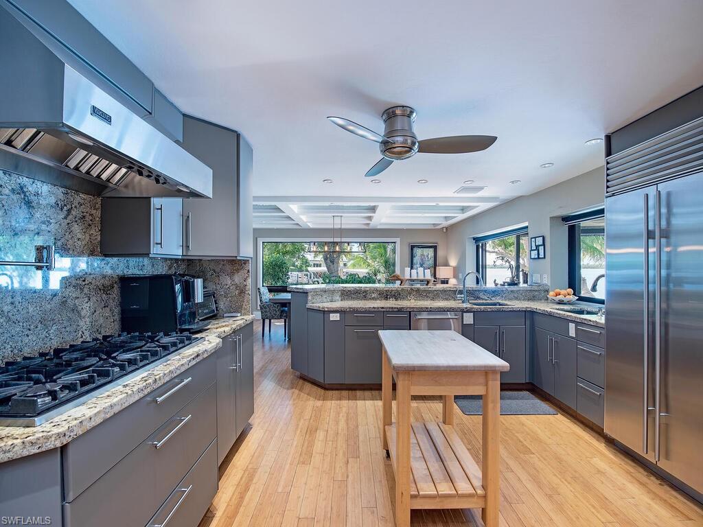 MARCO BEACH - Residential