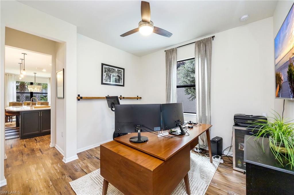 AVERY SQUARE - Residential