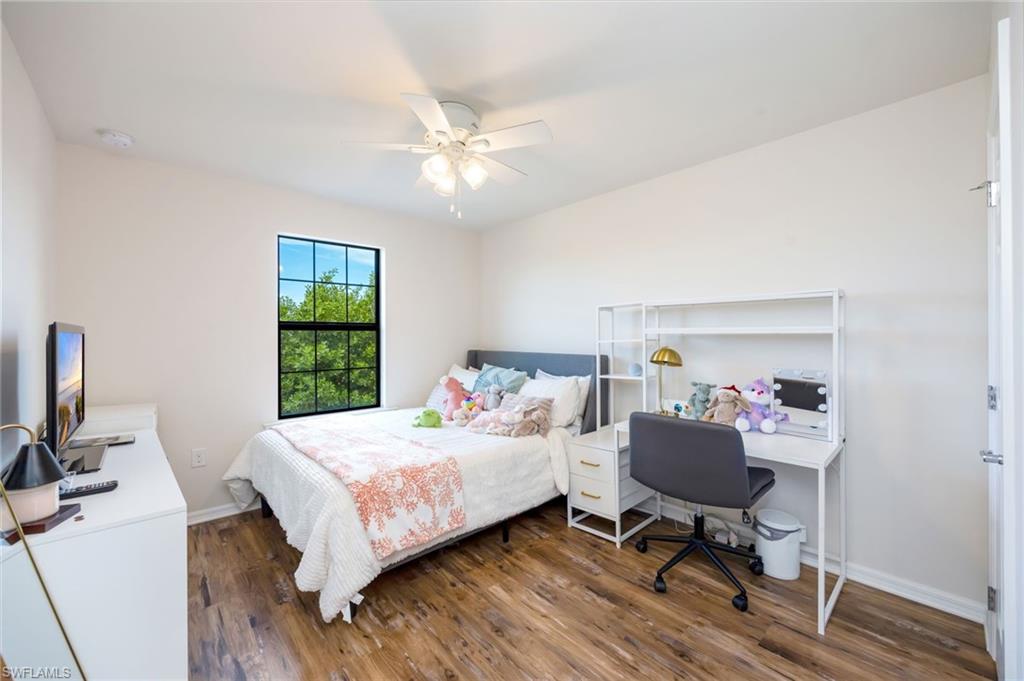 AVERY SQUARE - Residential