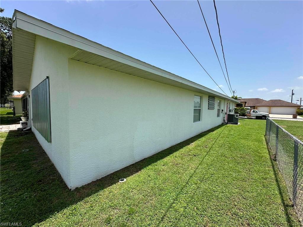 CAPE CORAL - Residential