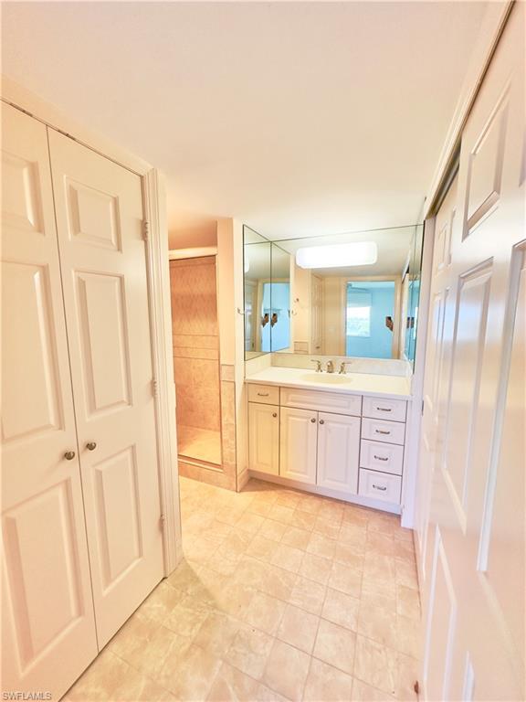 HARBORSIDE WEST - Residential