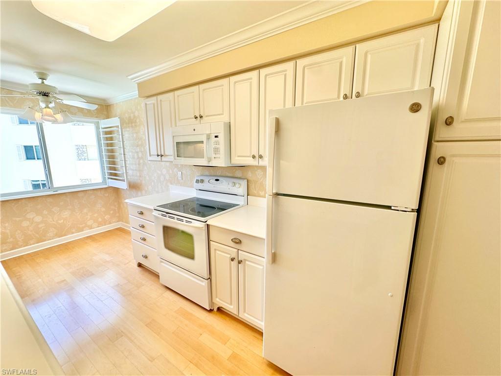 HARBORSIDE WEST - Residential