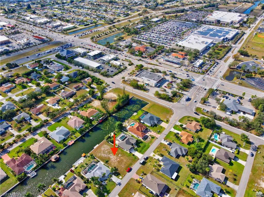 CAPE CORAL - Land