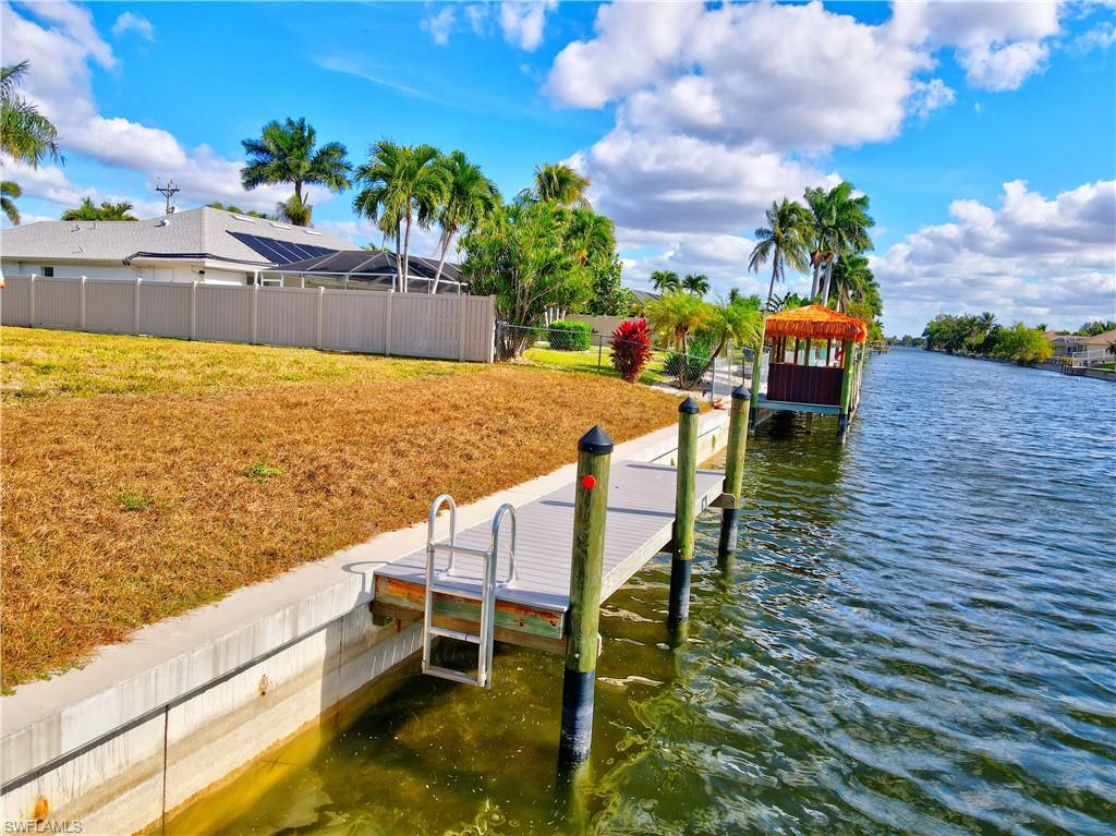 CAPE CORAL - Land