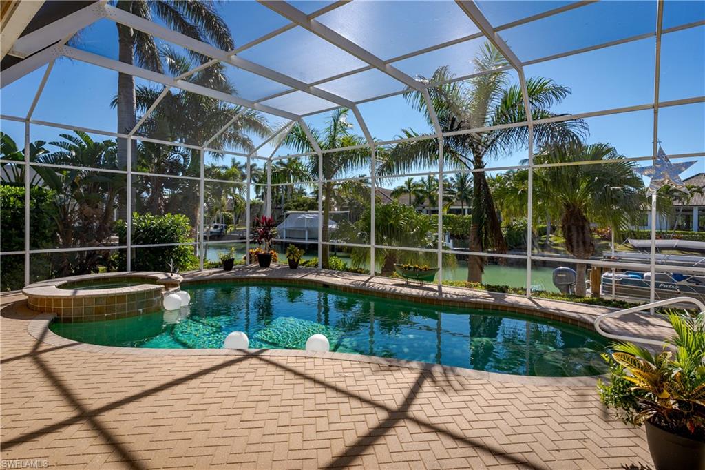 MARCO BEACH - Residential