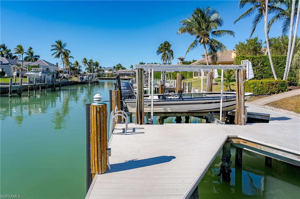 MARCO BEACH - Residential
