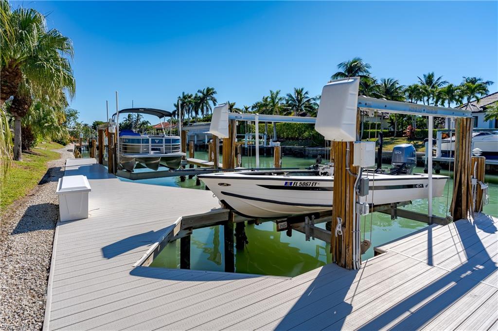MARCO BEACH - Residential