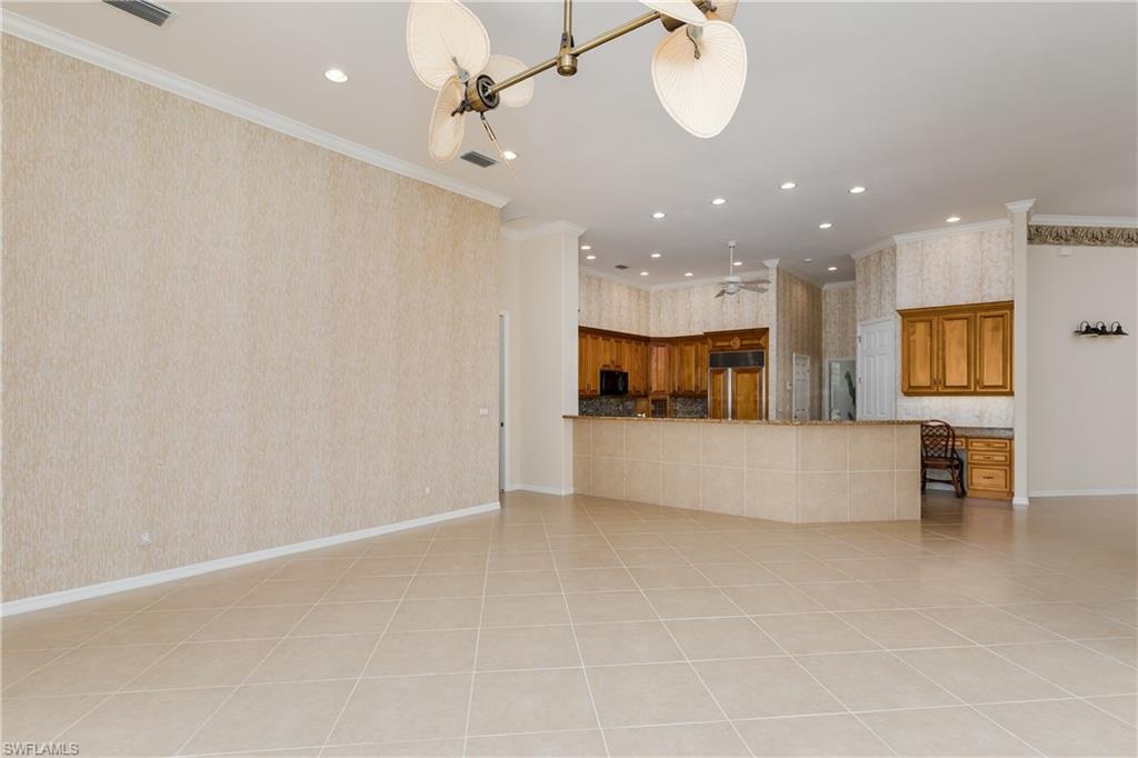 MARCO BEACH - Residential