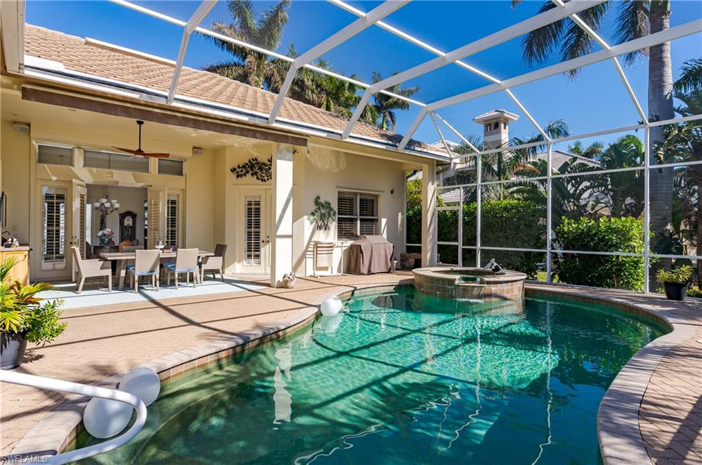 MARCO BEACH - Residential
