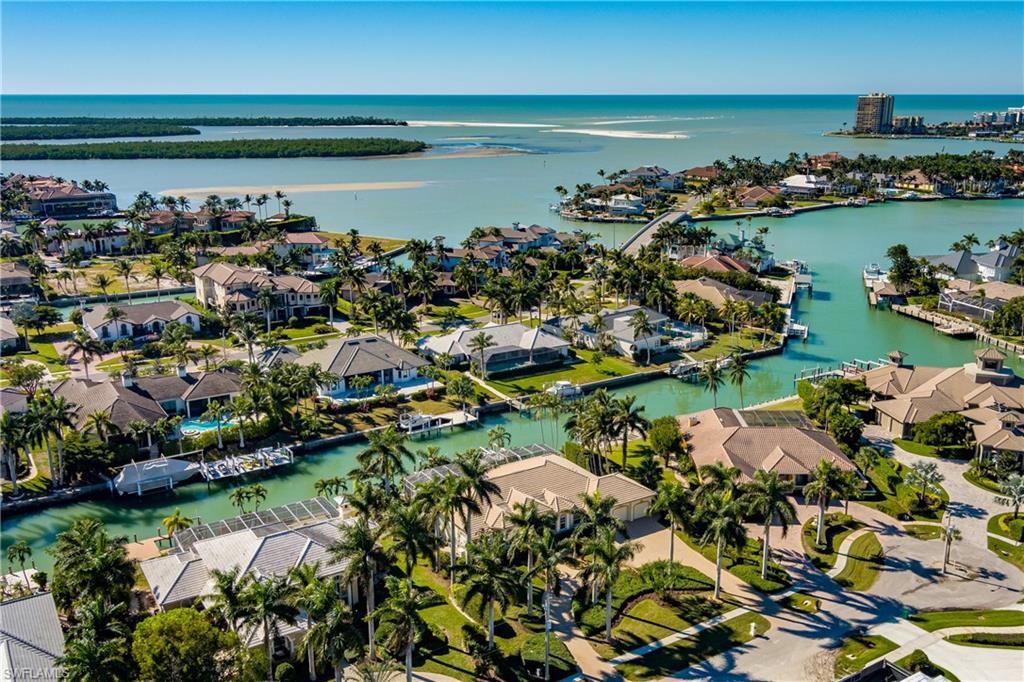 MARCO BEACH - Residential