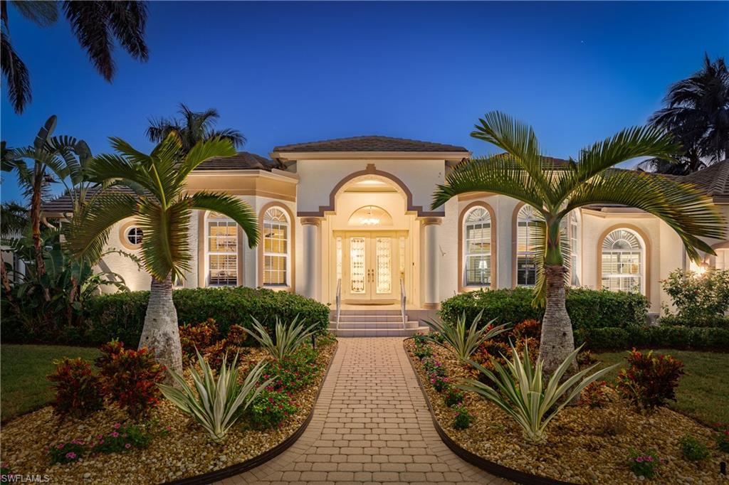 MARCO BEACH - Residential
