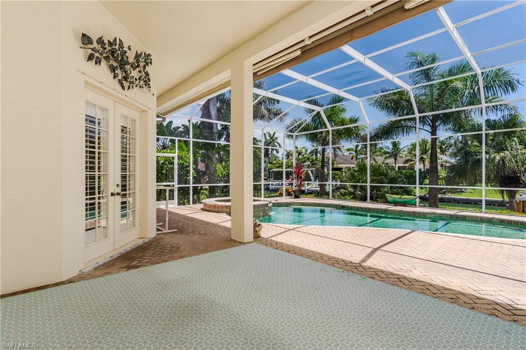 MARCO BEACH - Residential