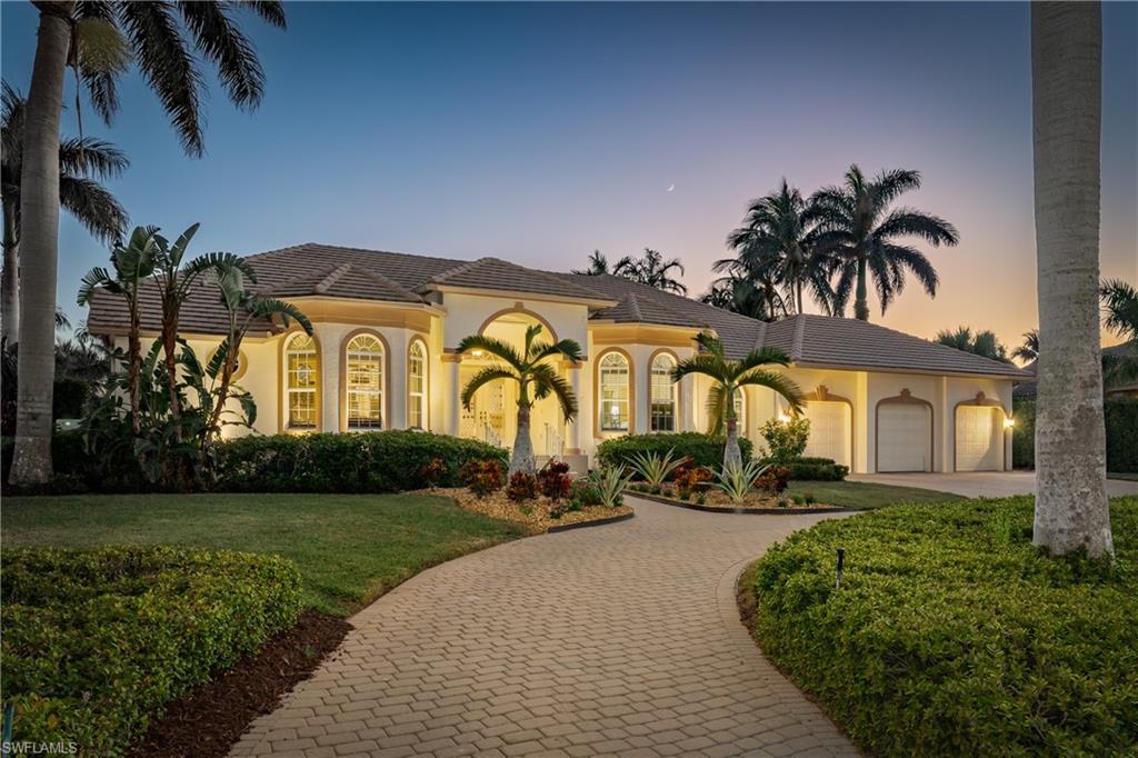 MARCO BEACH - Residential
