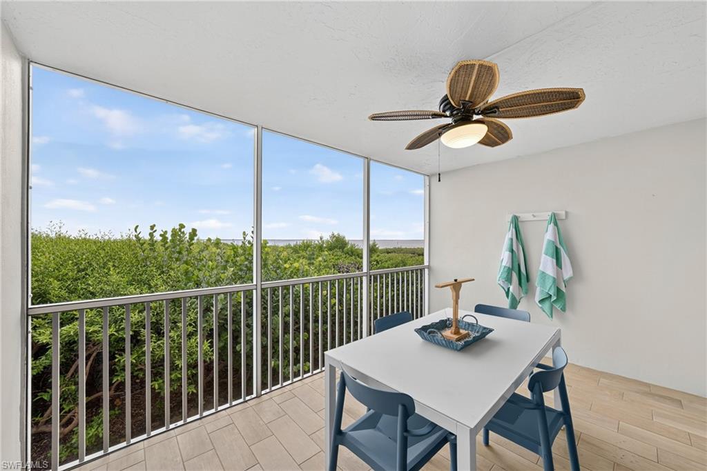 BAYSIDE VILLAS - Residential
