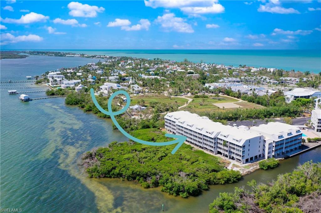 BAYSIDE VILLAS - Residential