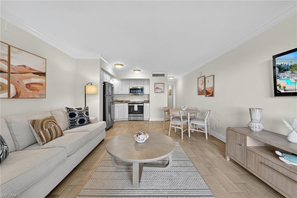 BAYSIDE VILLAS - Residential