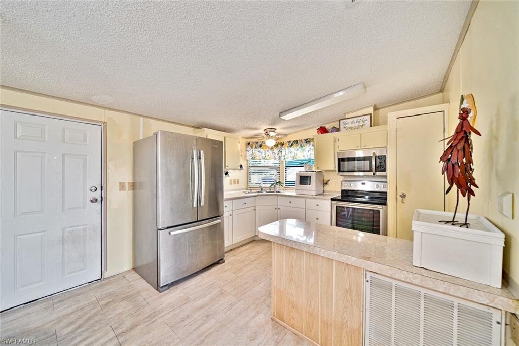 PINE ISLAND COVE - Residential