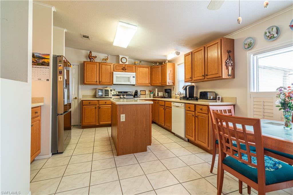 PINE LAKES COUNTRY CLUB - Residential