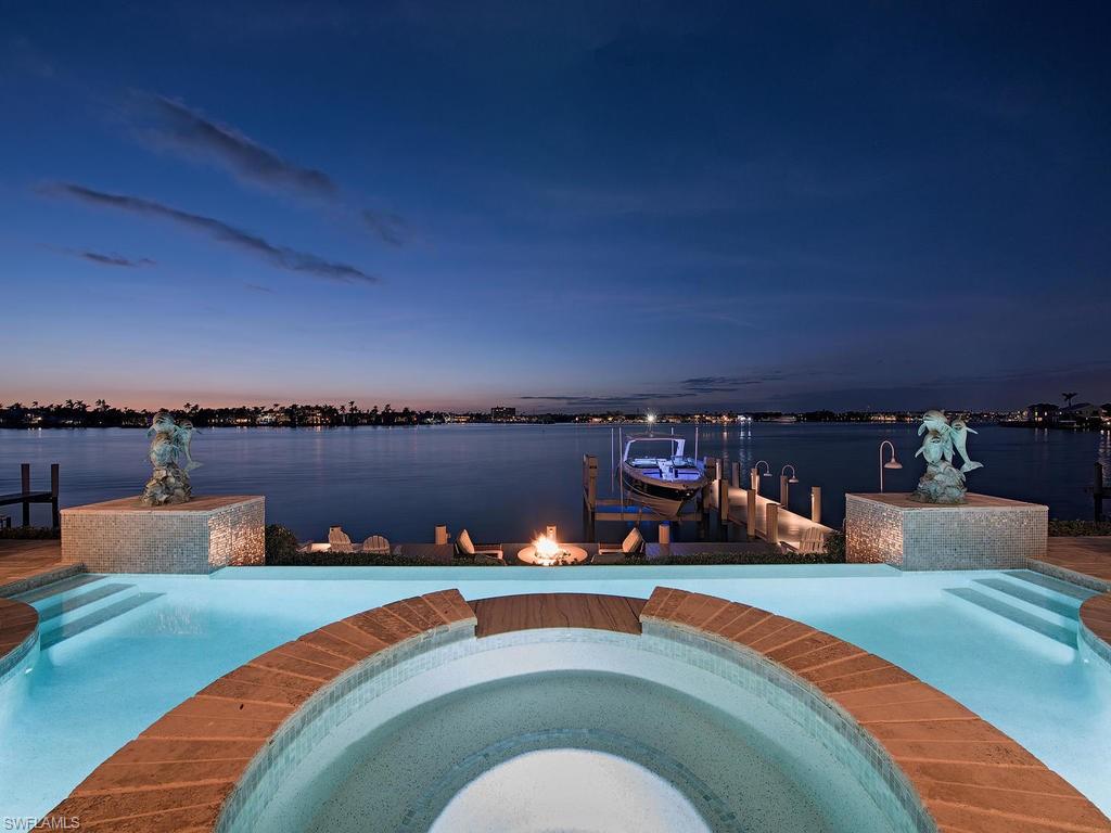 ROYAL HARBOR - Residential