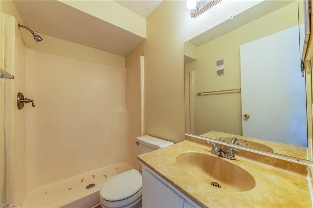 EVANSTON PARK CONDO - Residential