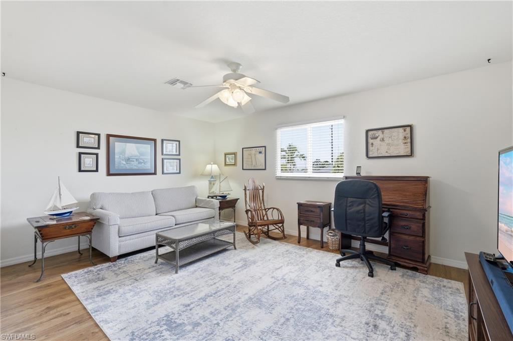 PALM BREEZE - Residential