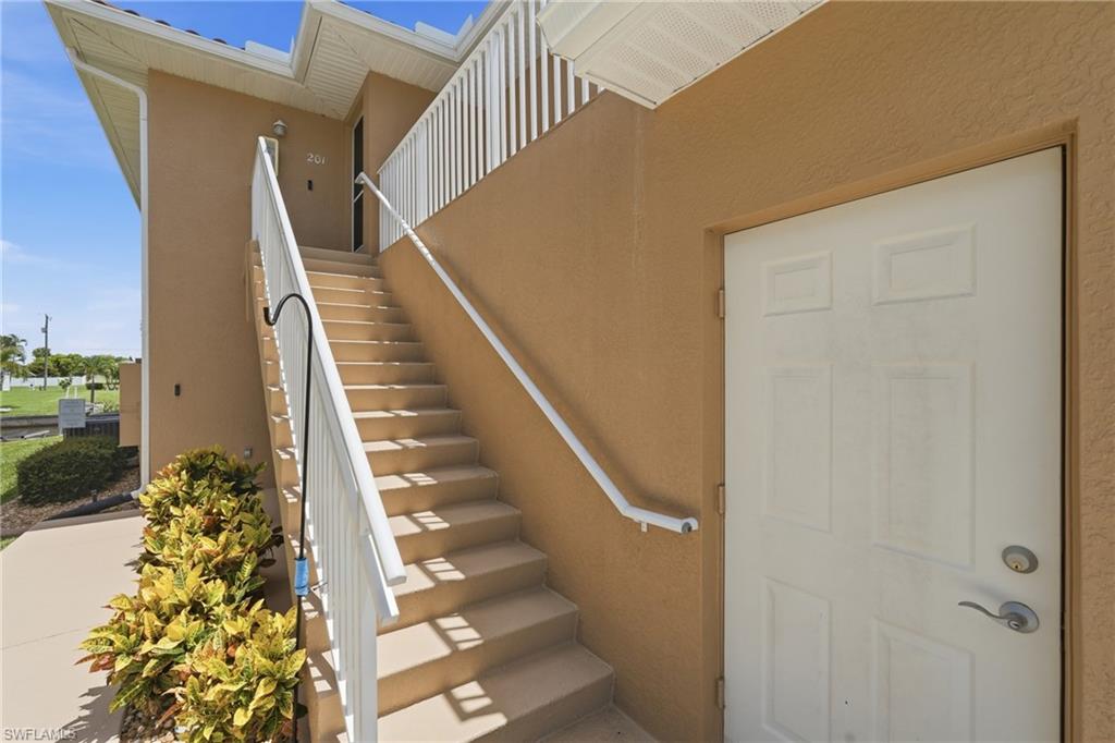 PALM BREEZE - Residential