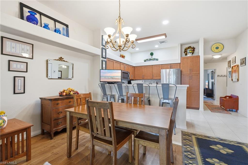 PALM BREEZE - Residential