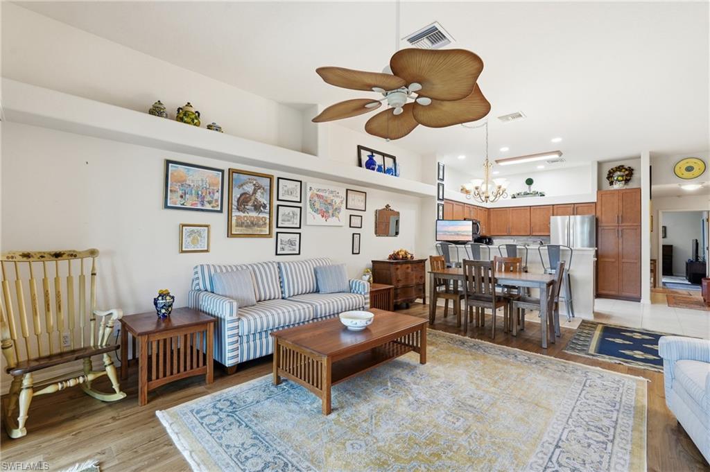 PALM BREEZE - Residential