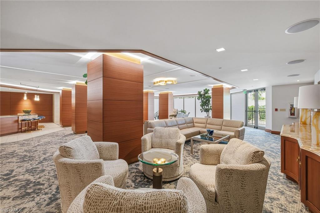 MONACO BEACH CLUB - Residential