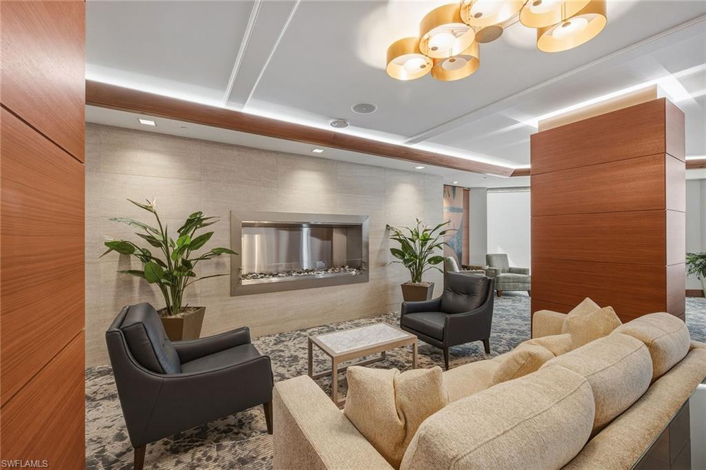 MONACO BEACH CLUB - Residential