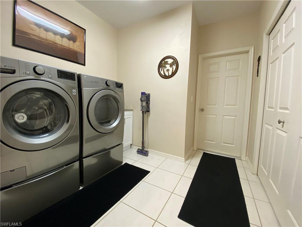 SPANISH WELLS - Residential