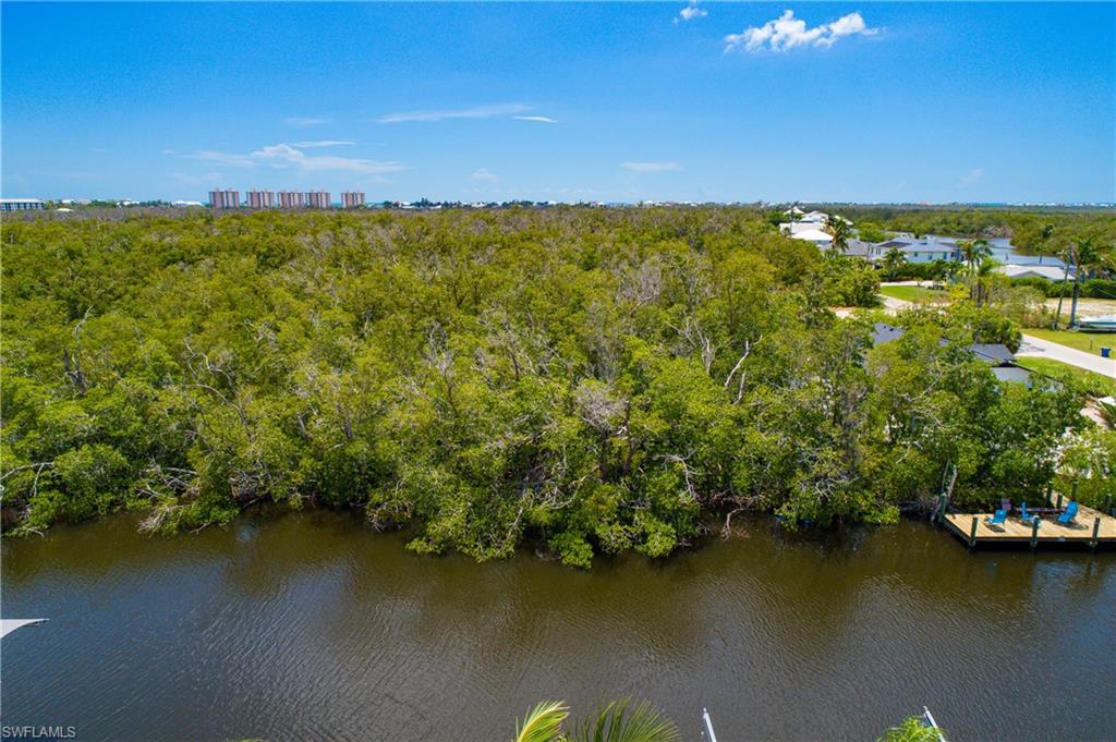 IMPERIAL SHORES - Residential