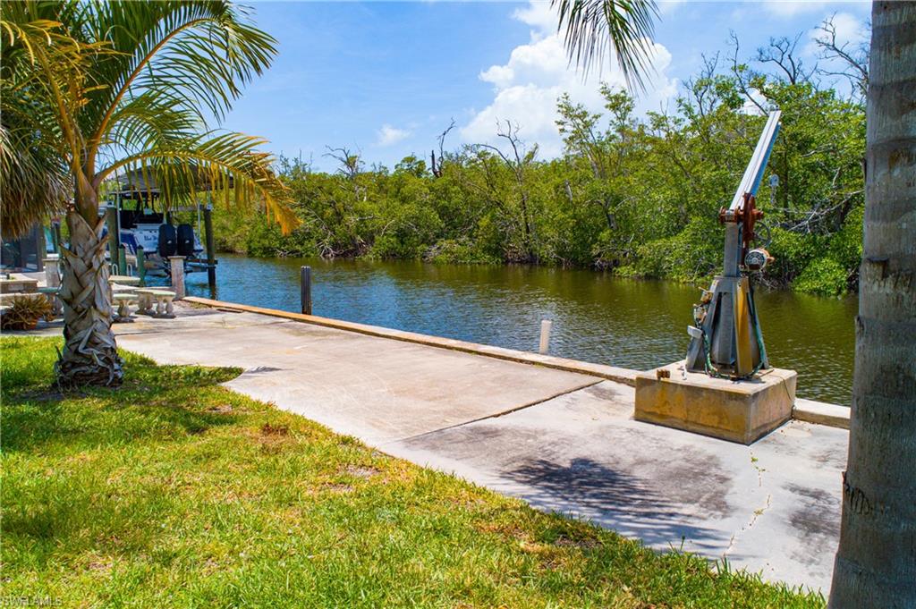 IMPERIAL SHORES - Residential