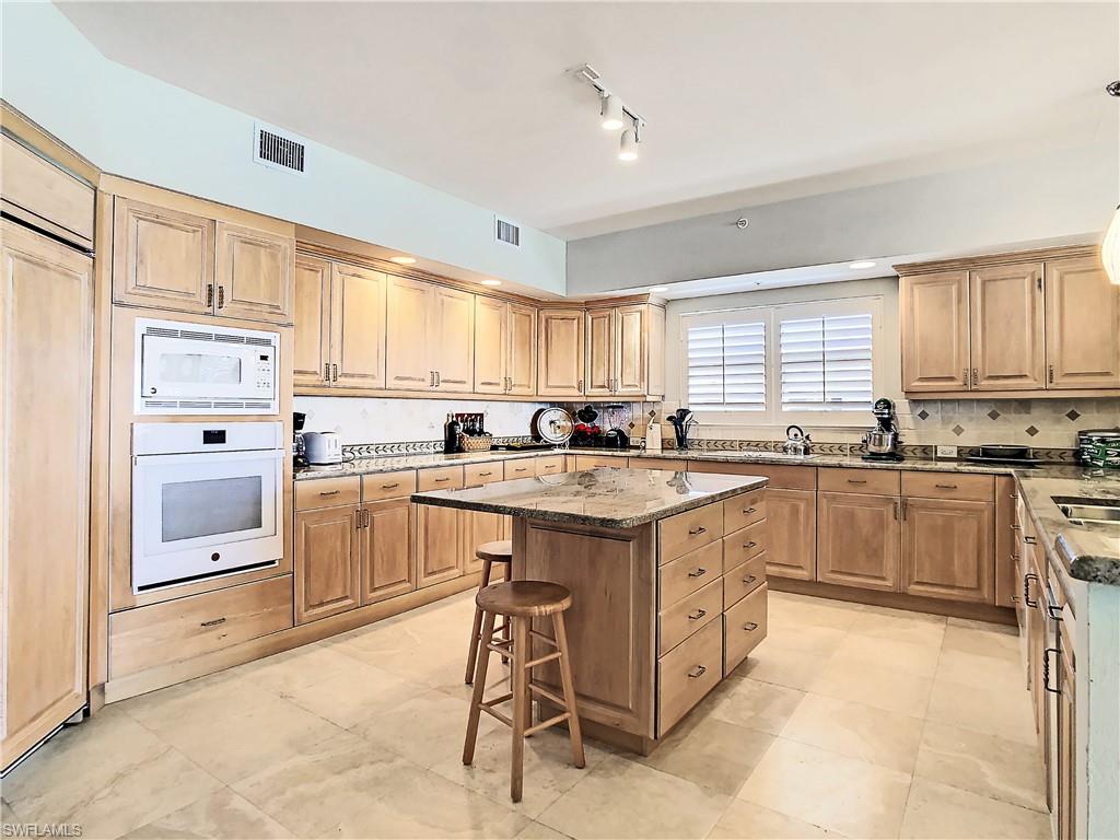 SEDGEMOOR CONDO - Residential