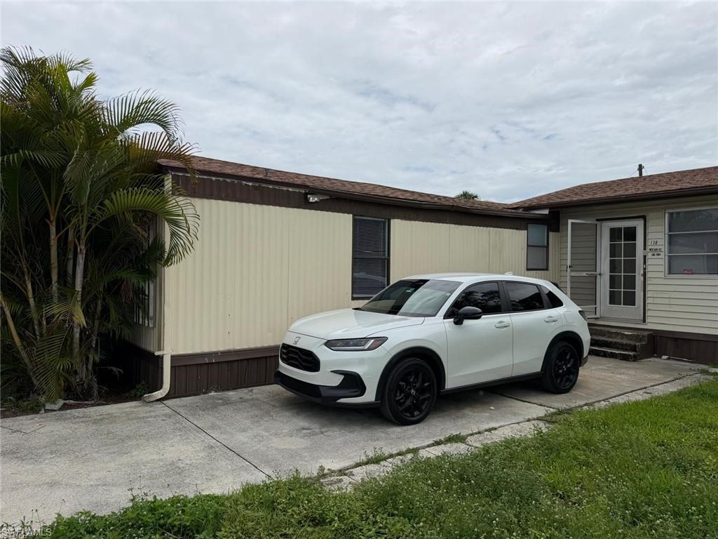 MOBILE MANOR - Residential Lease