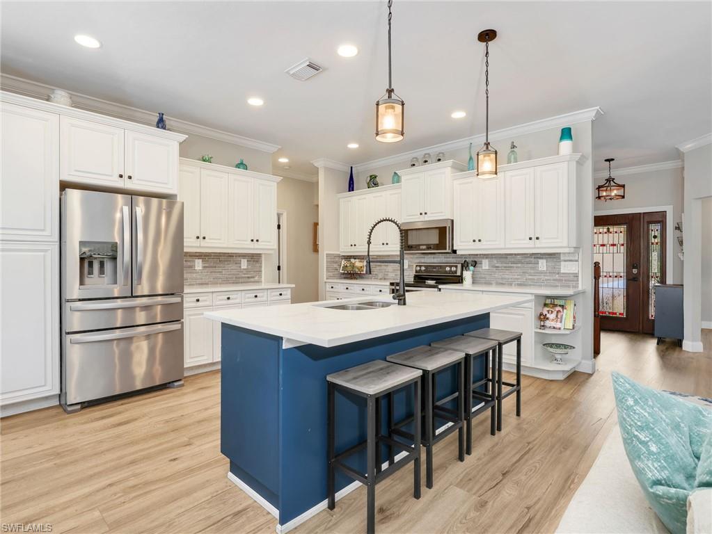 BAY CEDAR - Residential