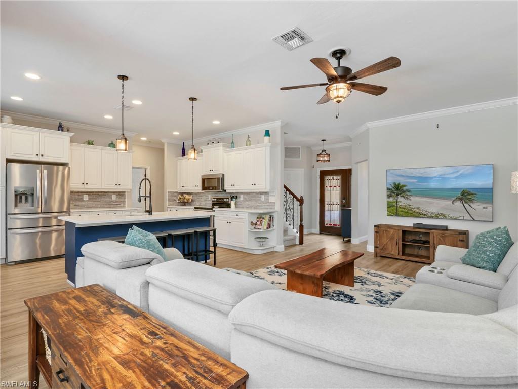 BAY CEDAR - Residential