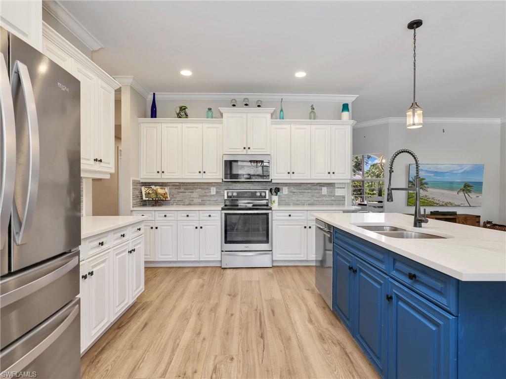 BAY CEDAR - Residential