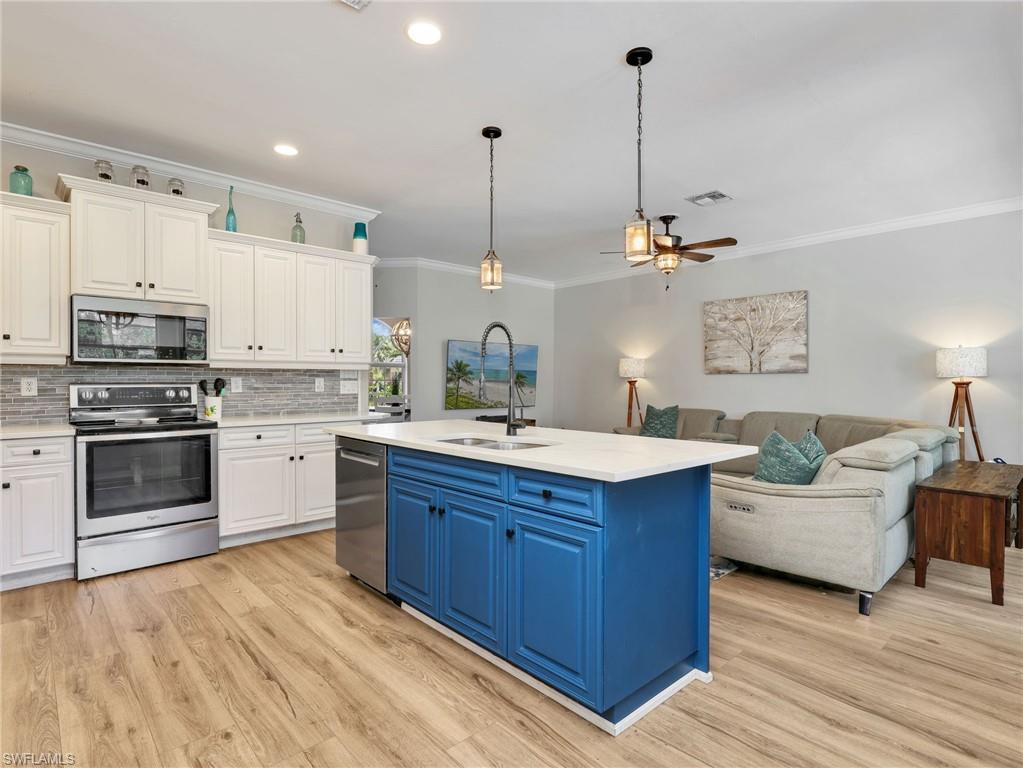 BAY CEDAR - Residential