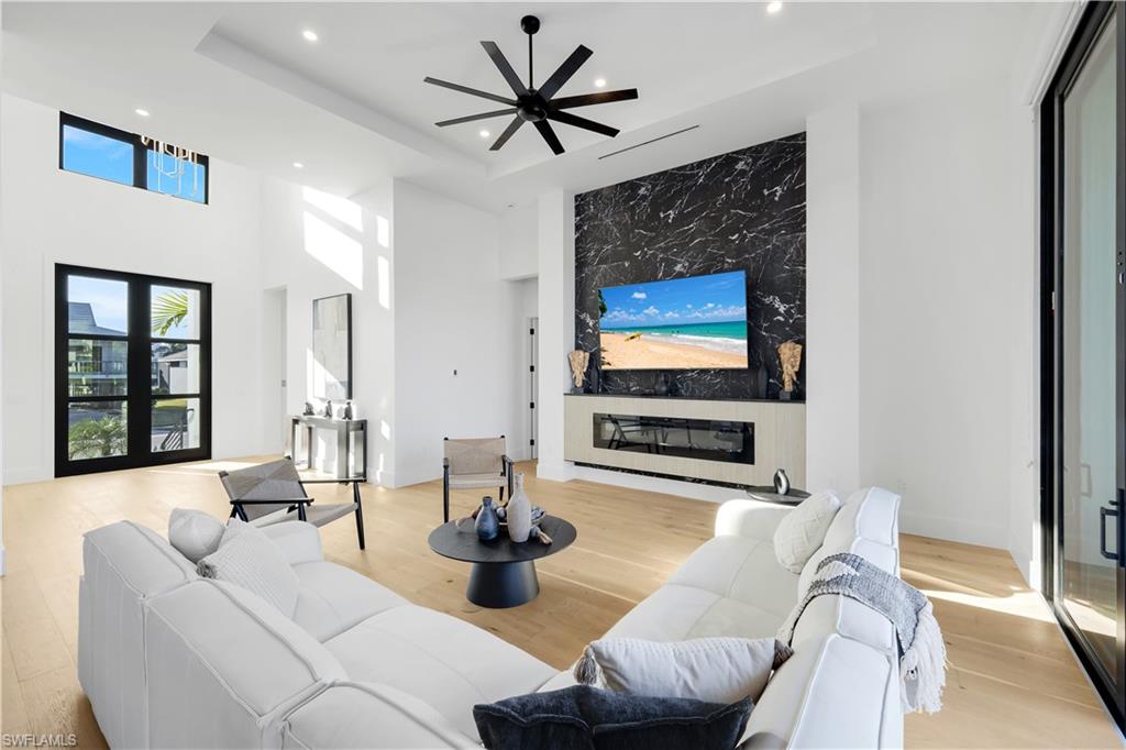 MARCO ISLAND - Residential